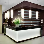 By Marriott East Отель