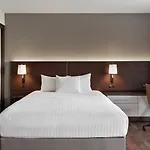 By Marriott East Мюнхен