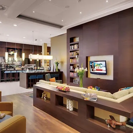 Hotel By Marriott East 4*