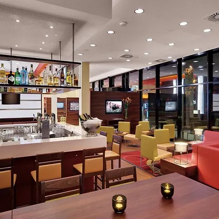 Отель By Marriott East