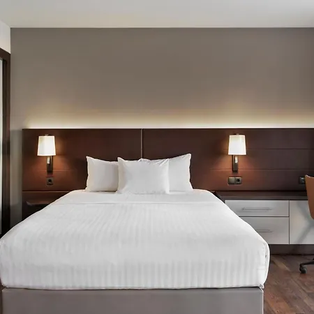By Marriott East 4* München