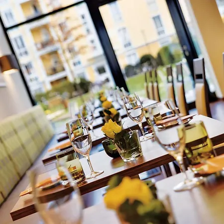 By Marriott East 4*