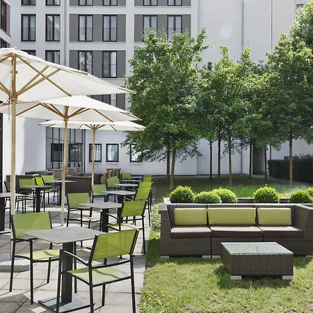 By Marriott East 4*