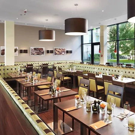By Marriott East Отель Мюнхен