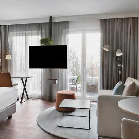 By Marriott East Отель Мюнхен