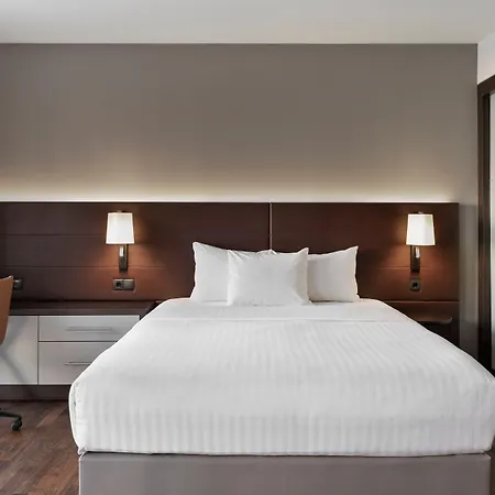 By Marriott East Отель Мюнхен