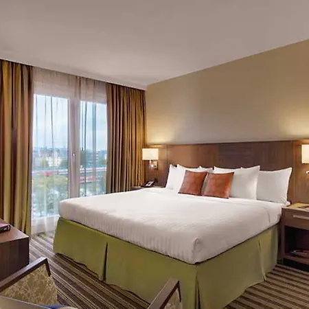 By Marriott East Мюнхен