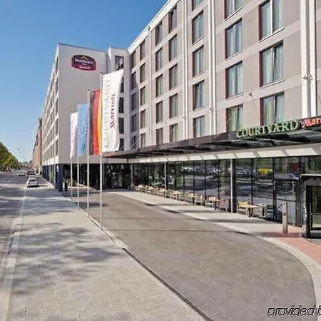 Hotel By Marriott East Múnich